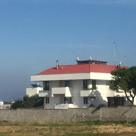 La Casa Di Emanuella - & International Nocleg ze śniadaniem 4*