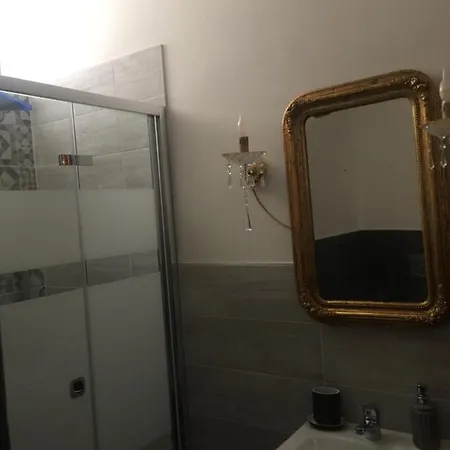 La Casa Di Emanuella - & International 4* バーリ