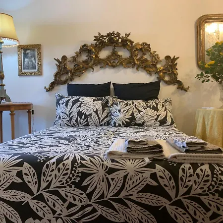 Bed & Breakfast La Casa Di Emanuella - & International Bari