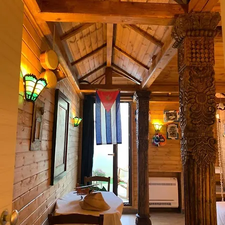 La Casa Di Emanuella - & International 4*