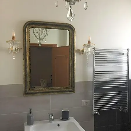 La Casa Di Emanuella - & International 4* Bari