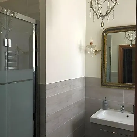 Alojamento de Acomodação e Pequeno-almoço La Casa Di Emanuella - & International Bari