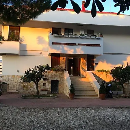 La Casa Di Emanuella - & International Bari
