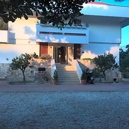 La Casa Di Emanuella - & International Couette-café Bari