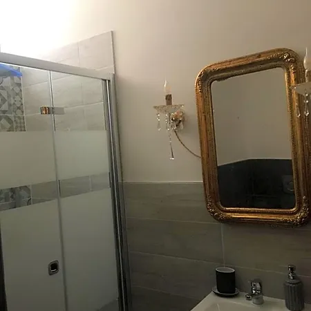 La Casa Di Emanuella - & International 4* Bari