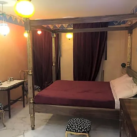 La Casa Di Emanuella - & International